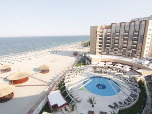 O cameră la Vega din Mamaia costă cât la Nisa la cinci stele
